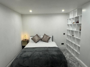 2 bedroom luxury flat in Euston